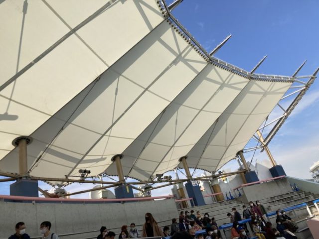 須磨水族館イルカライブ館 屋根